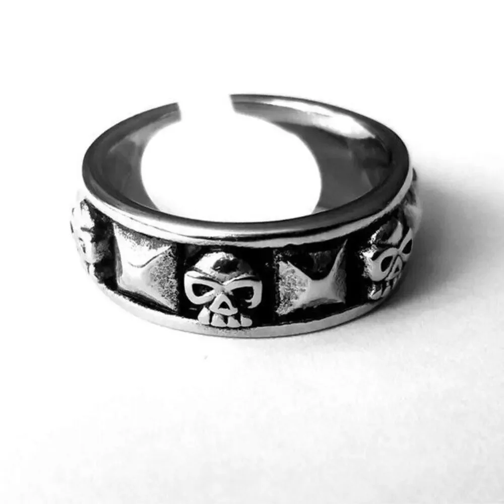 New‎ 316L stainless steel pyramid skull ring size 14